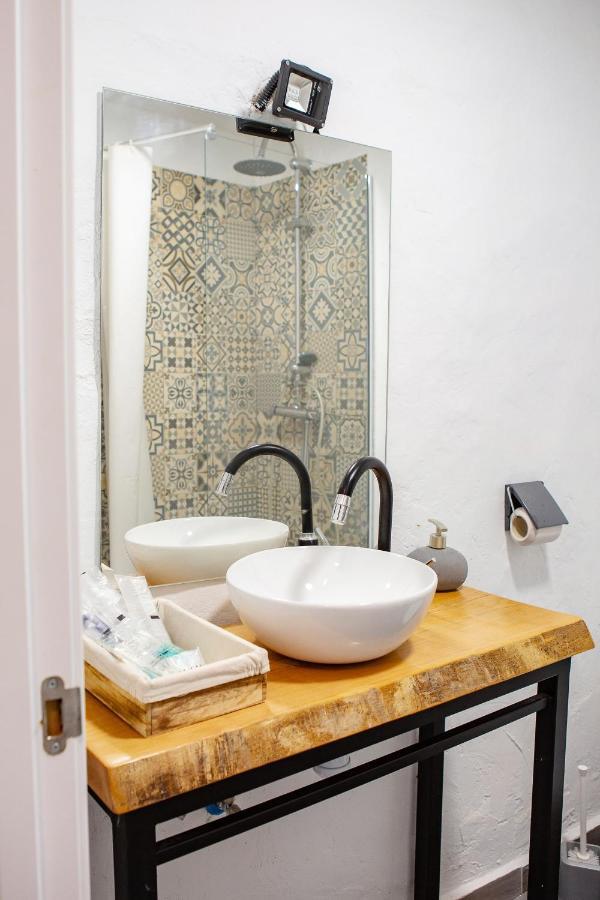 Fortress Jacuzzi Suites Xativa Exterior photo
