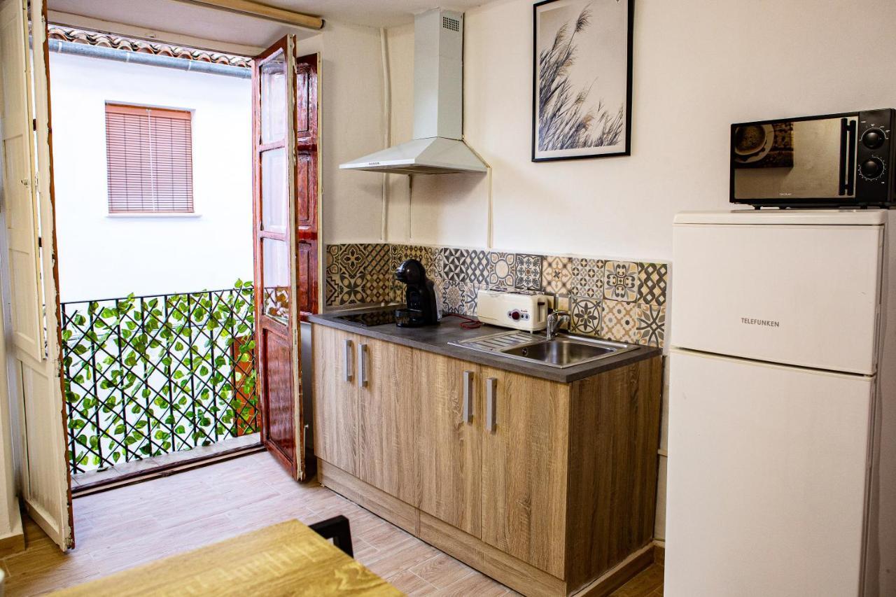 Fortress Jacuzzi Suites Xativa Exterior photo